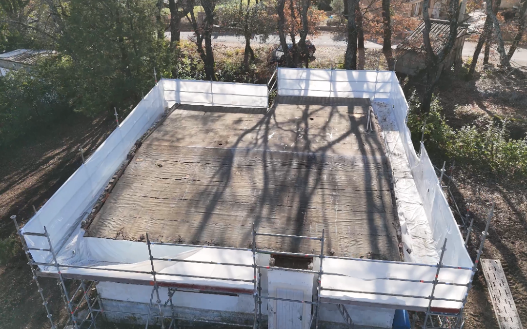 Premier chantier : le désamiantage  (14/01/2026)